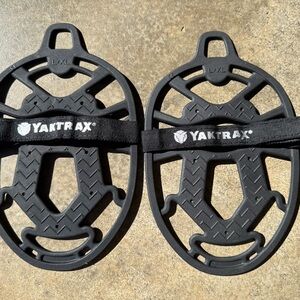 Yaktrax Ice Traction Slip-On Boot Spikes Winter Walking Hiking Pair L/XL Likenew